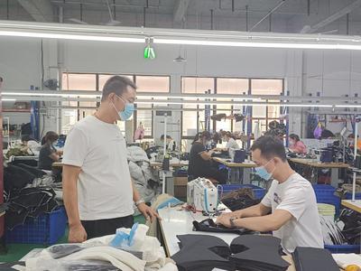 開封市通許縣咸平街道 發(fā)展服裝加工業(yè)助力群眾穩(wěn)就業(yè)，推動服裝服飾零售